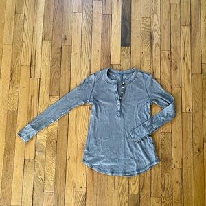 Aerie Henley long sleeve shirt